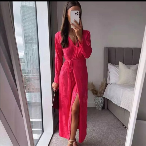 NWT Zara hot pink Jaquard wrap dress - Picture 2 of 7